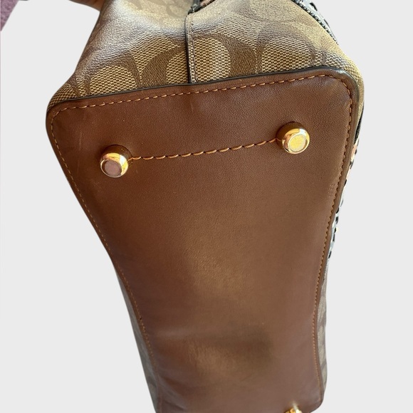 Coach F48722 Keith Haring Avenue Khaki Tote - Picture 13 of 15